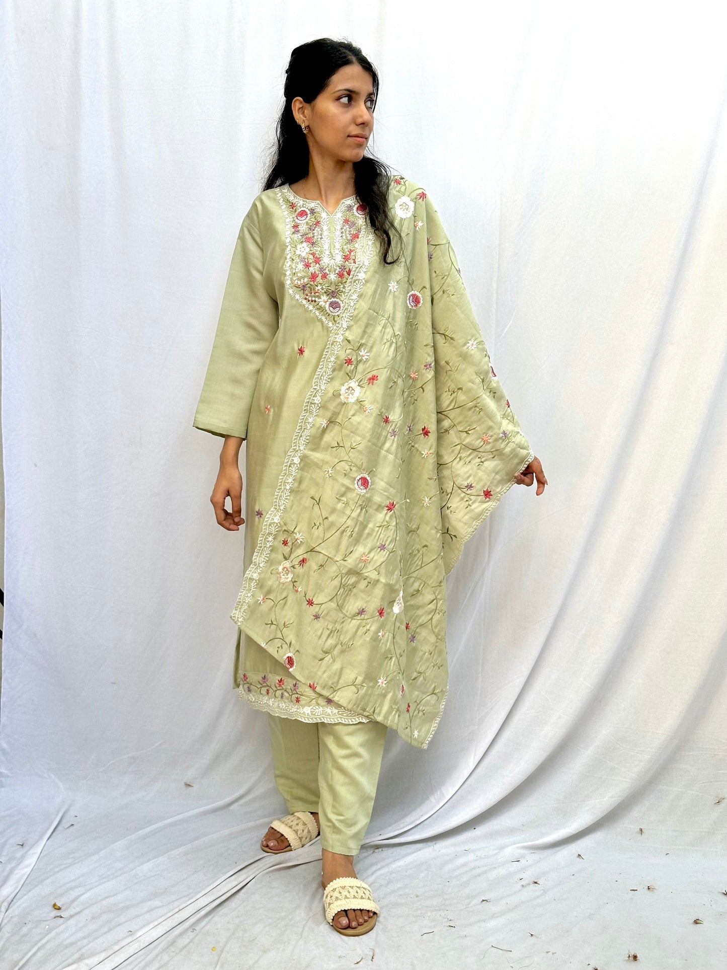 OLIVE GREEN COLOURFUL EMBROIDERED KURTA SET BESU INDIA