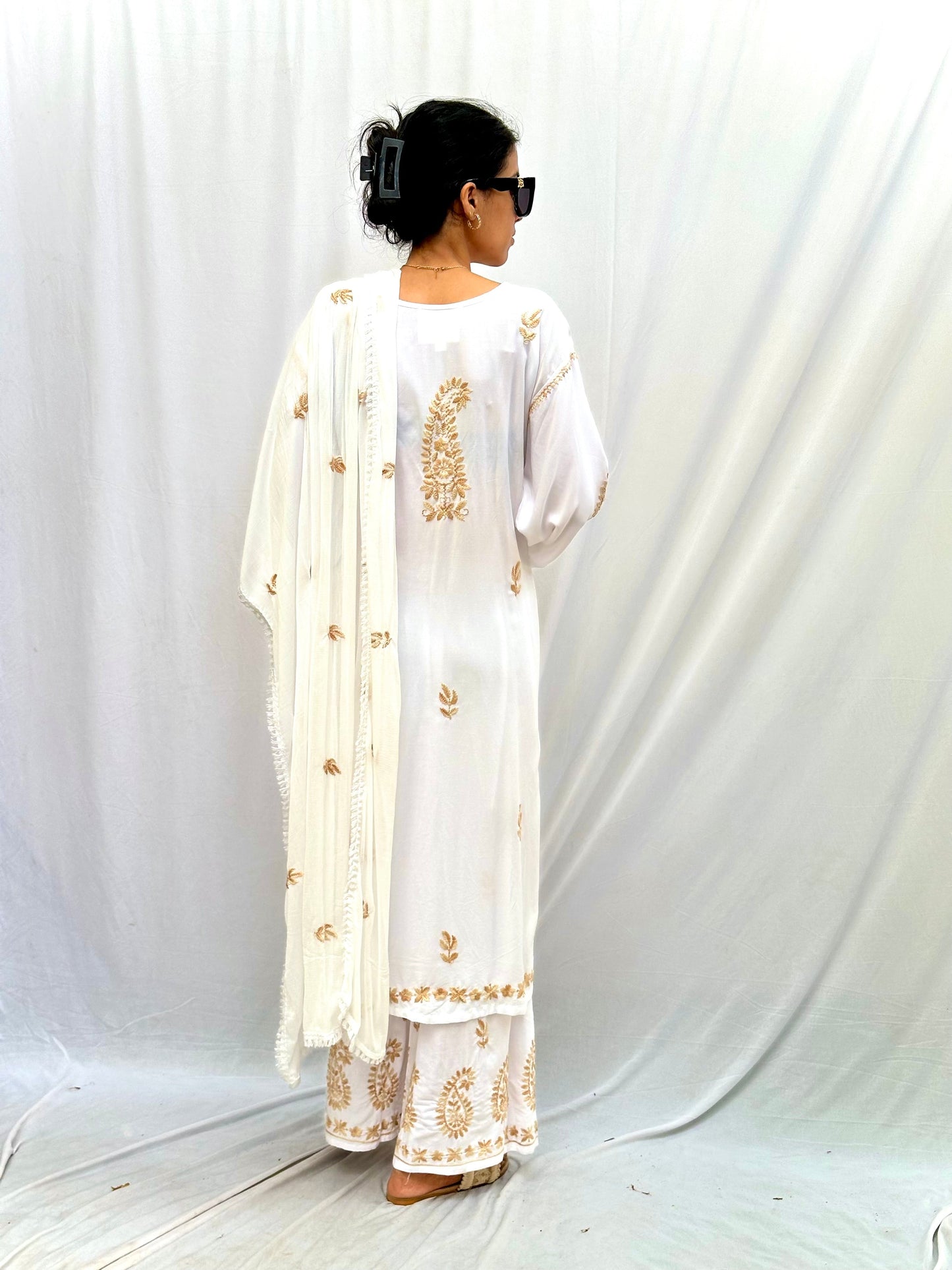 BEIGE AND WHITE CHIKANKARI FULL SET BESU INDIA