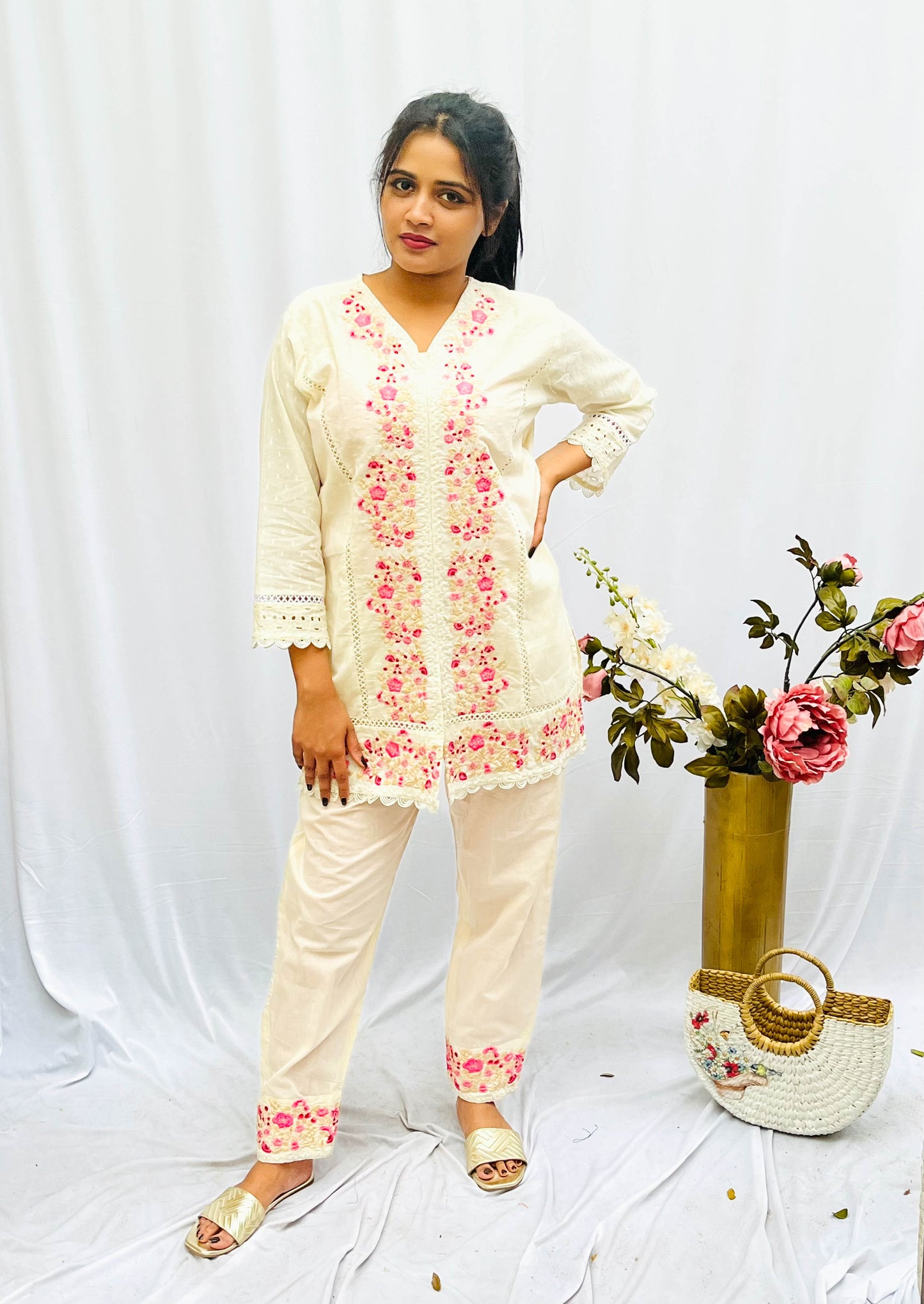 FLORAL THREAD EMBROIDERED SET BESU INDIA