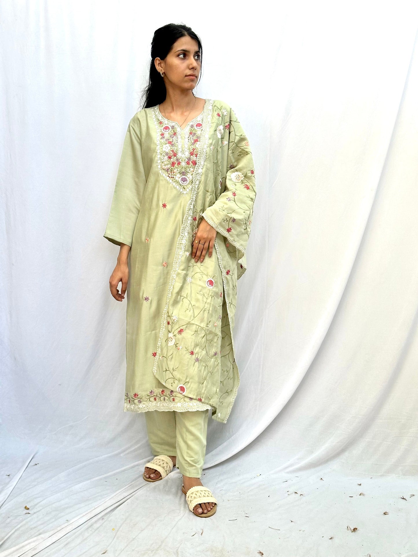 OLIVE GREEN COLOURFUL EMBROIDERED KURTA SET BESU INDIA