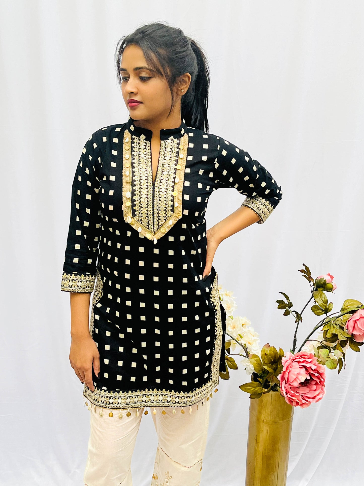 PRINTED AND EMBROIDERED COTTON KURTA WITH EMBROIDERED PANTS BESU INDIA
