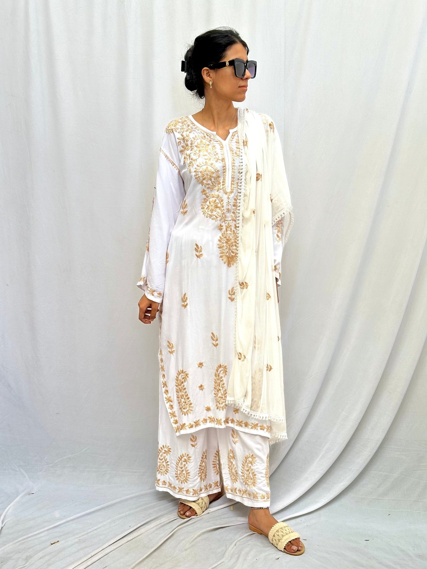 BEIGE AND WHITE CHIKANKARI FULL SET BESU INDIA