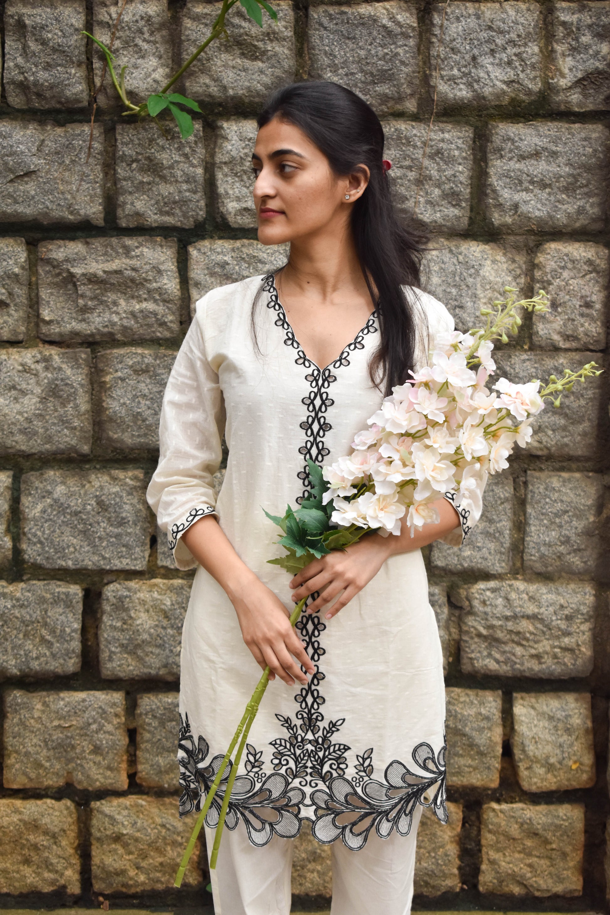 OFF WHITE COTTON KURTA SET WITH BLACK THREAD WORK AND CUT WORK BESU INDIA