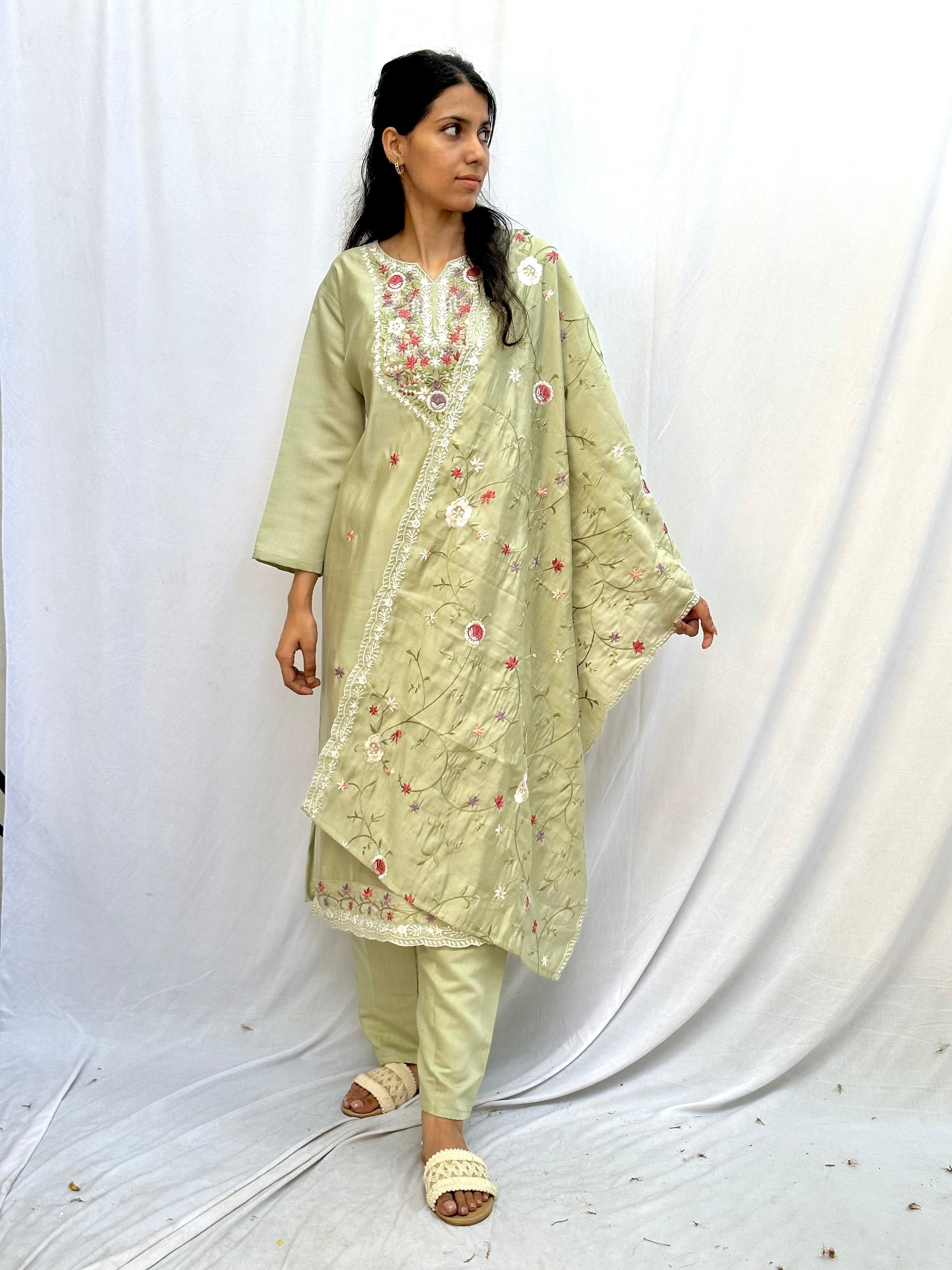 OLIVE GREEN COLOURFUL EMBROIDERED KURTA SET BESU INDIA