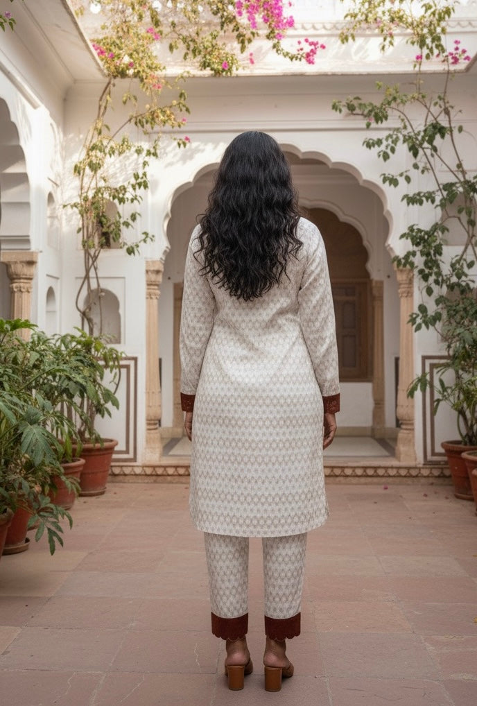 GOLD GEOMETRIC PRINT KURTA CO-ORD SET WITH RUST POCKETS BESU INDIA
