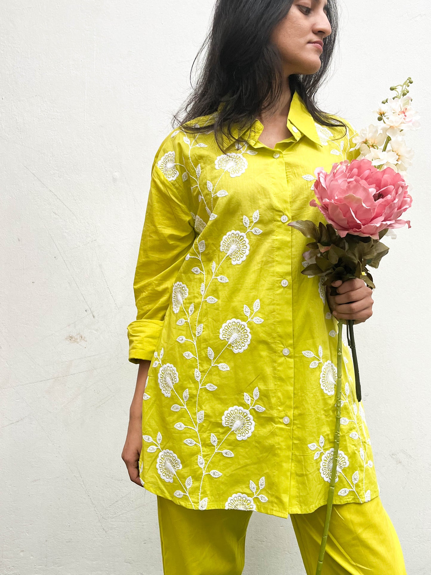 POP GREEN THREAD EMBROIDERED COTTON CO-ORD SET BESU INDIA
