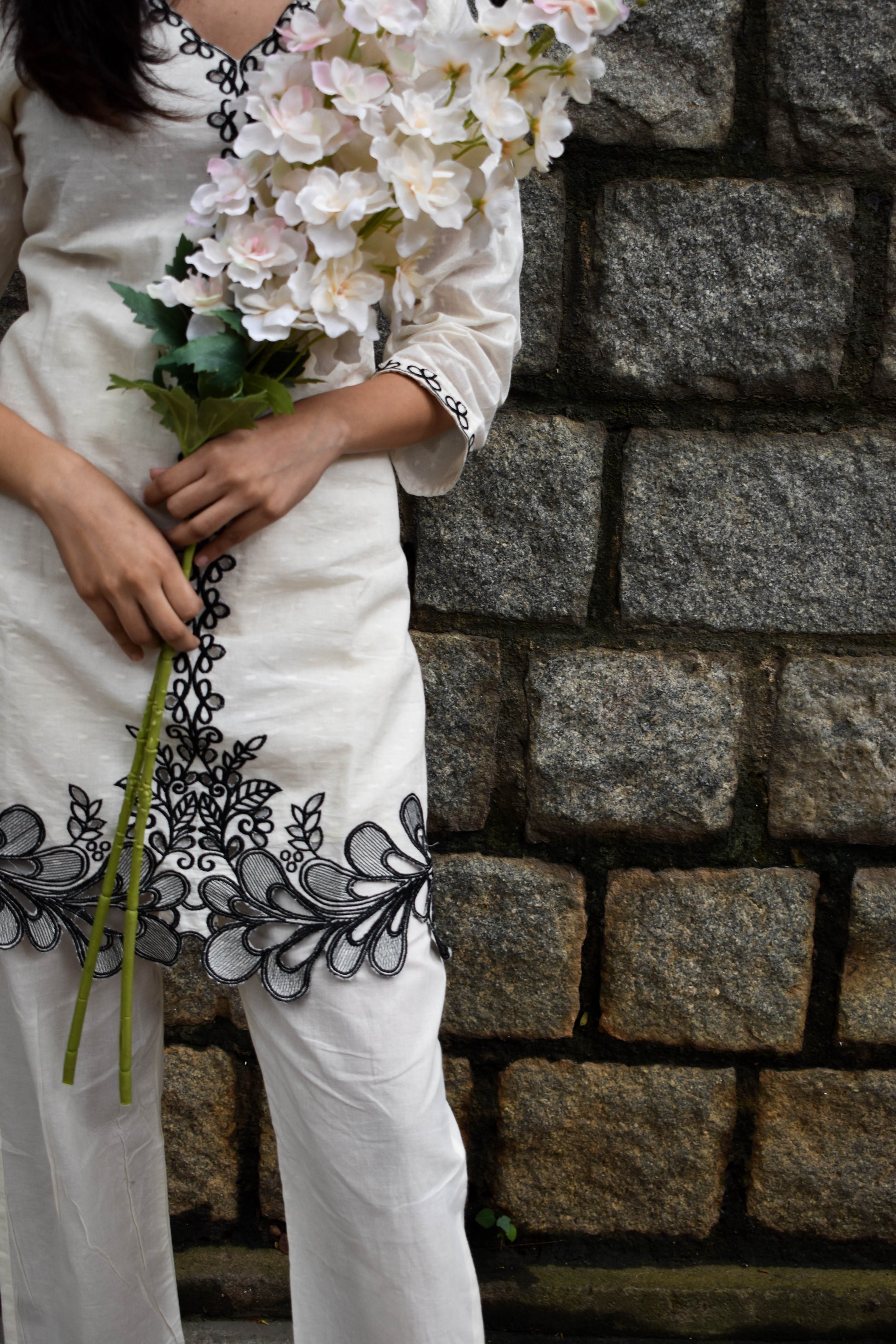 OFF WHITE COTTON KURTA SET WITH BLACK THREAD WORK AND CUT WORK BESU INDIA