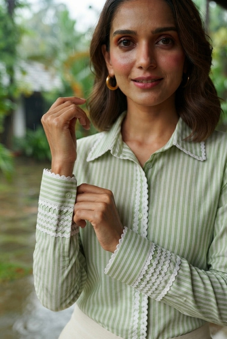 THE SAGE SCALLOP-TRIM STRIPE SHIRT BESU INDIA