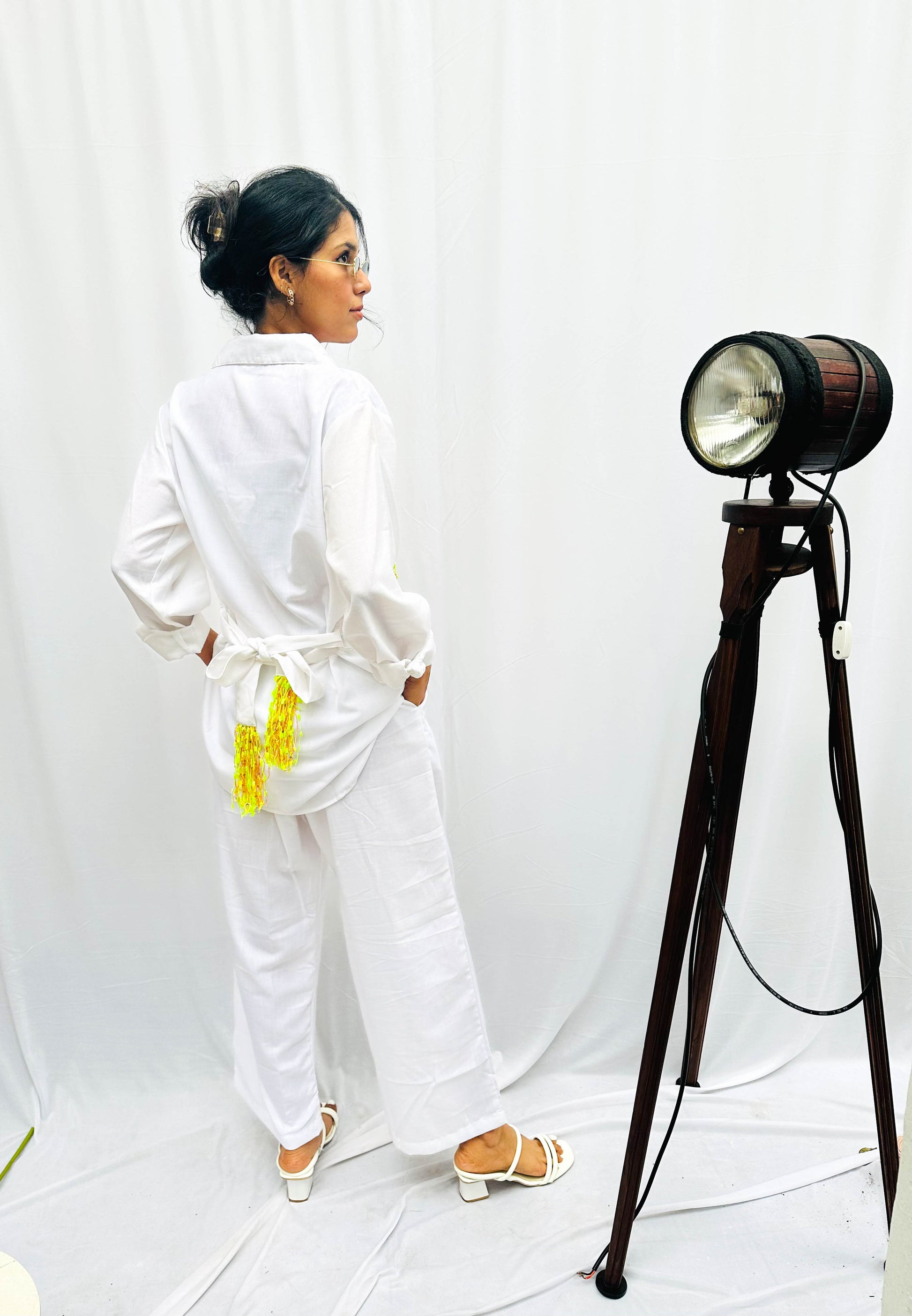 WHITE LINEN CO-ORDS WITH NEON DAZZLING POCKET BESU INDIA