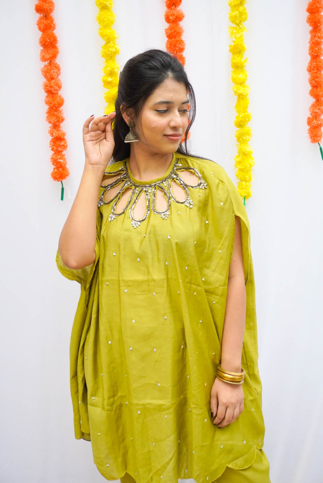 LIME GREEN EMBROIDERED CAPE SET BESU INDIA