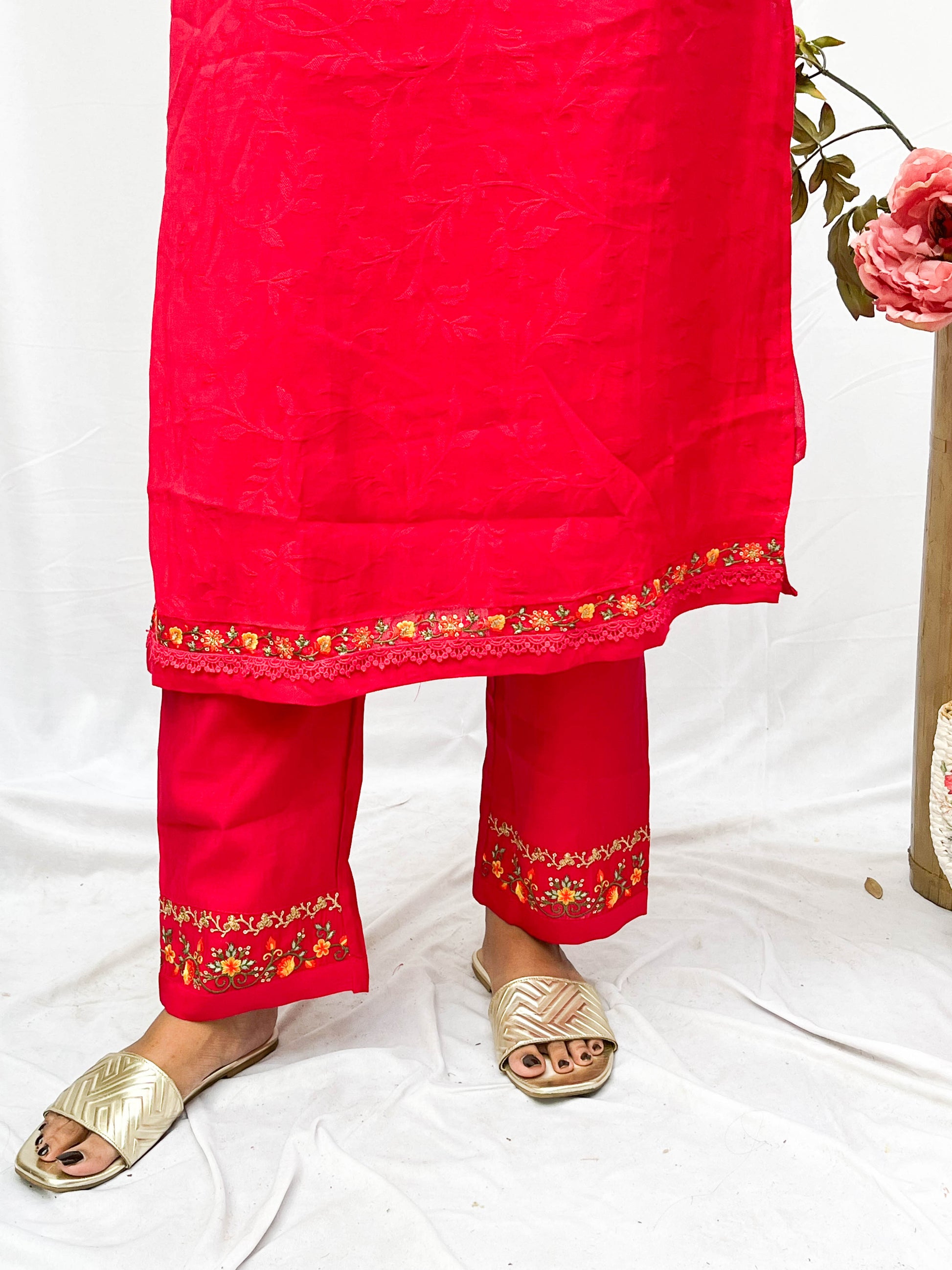 RED IS EMBROIDERED KURTA WITH EMBROIDERED PANTS AND PRINTED DUPUTTA BESU INDIA