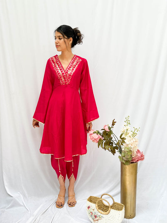 PINK SEQUINS HIGHLIGHTED KURTA SET WITH TULIP PANTS BESU INDIA