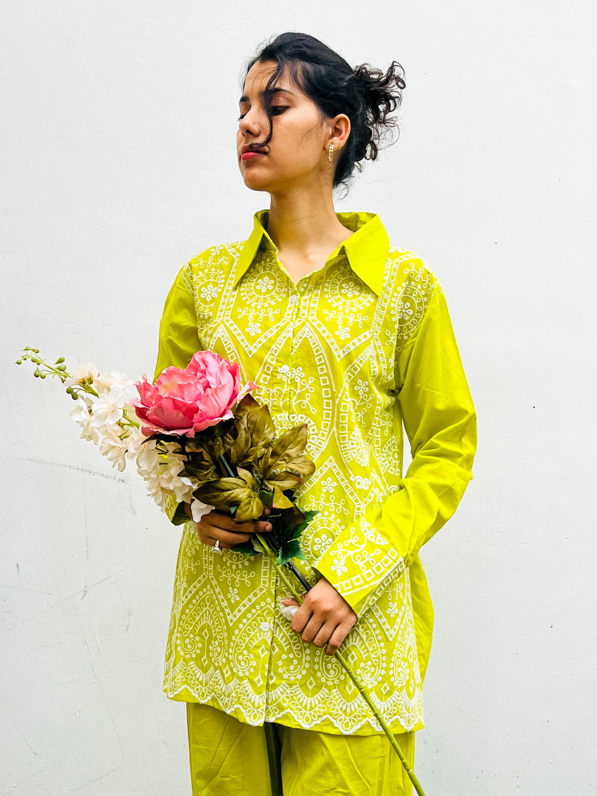 POP BRIGHT GREEN THREAD EMBROIDERED COTTON CO-ORD SET BESU INDIA