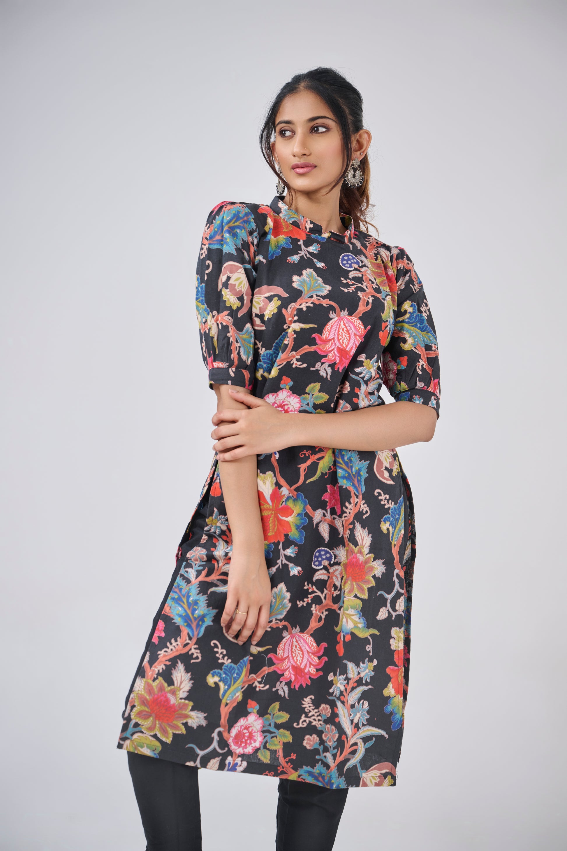 BLACK FLORAL HIGH NECK KURTA TOP BESU INDIA