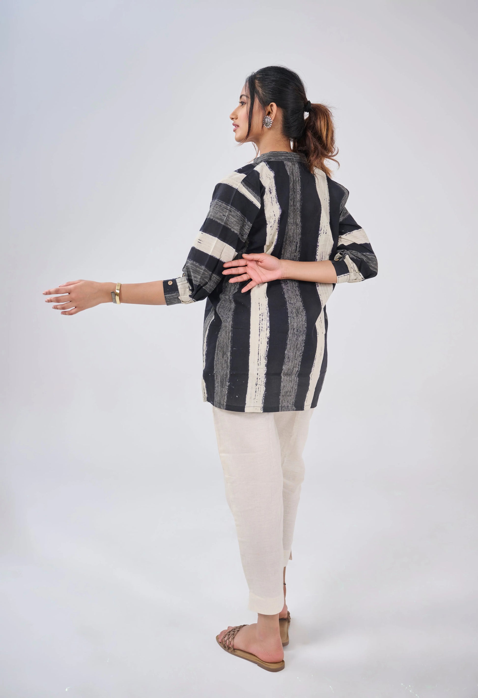 BLACK AND GREY BRUSH STRIPES TOP BESU INDIA
