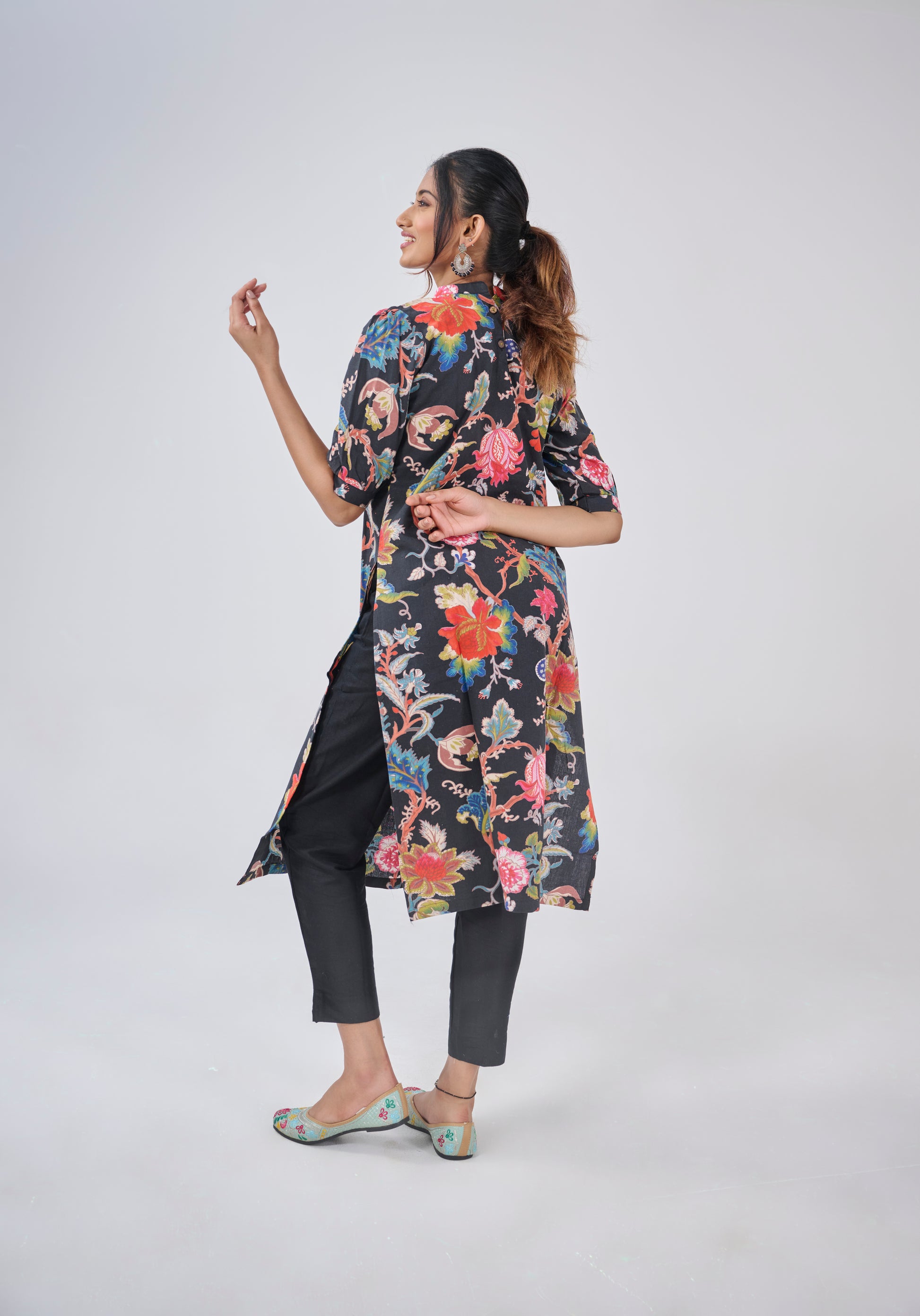BLACK FLORAL HIGH NECK KURTA TOP BESU INDIA