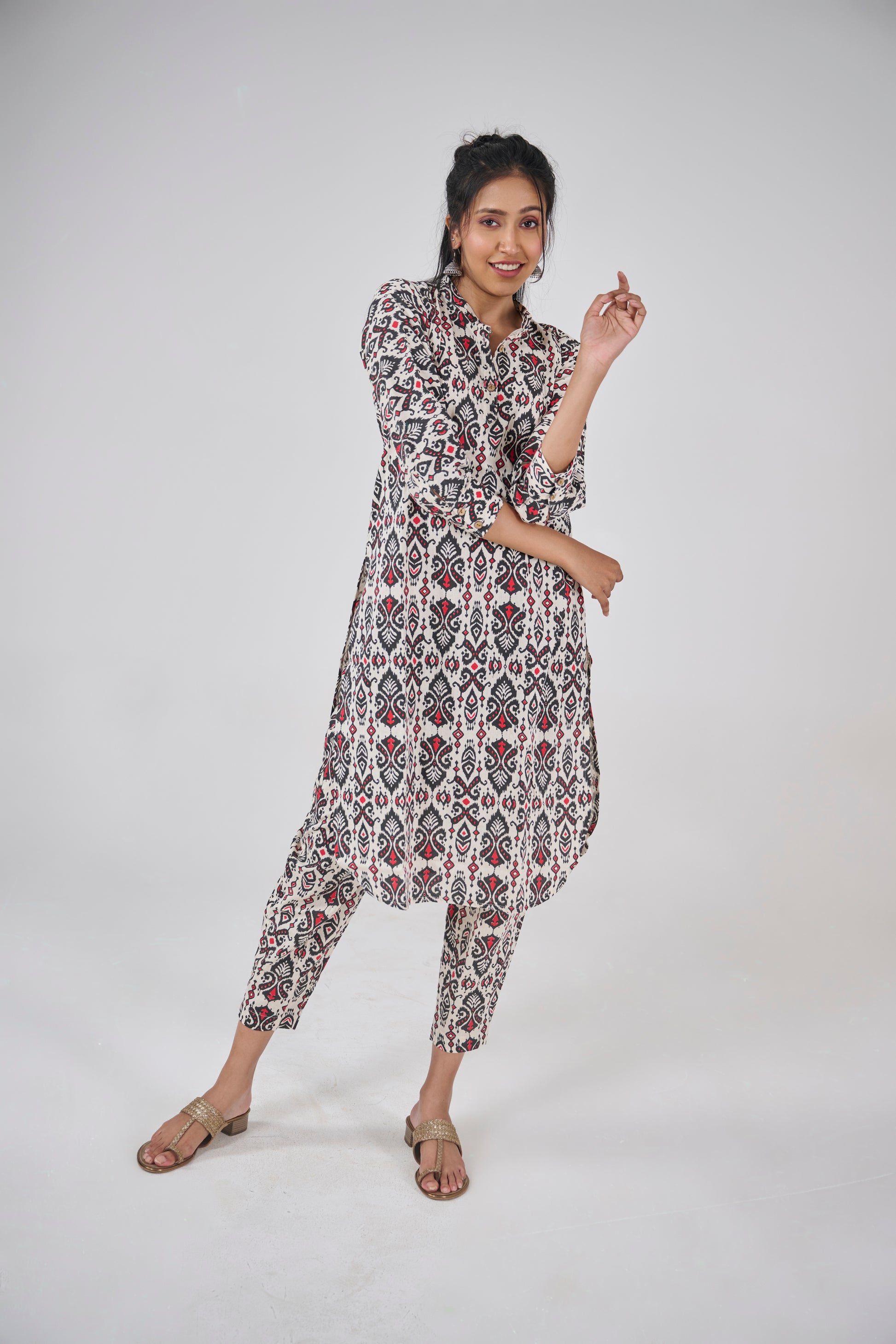 BLACK AND RED BALINESE PRINT COTTON KURTA TOP BESU INDIA