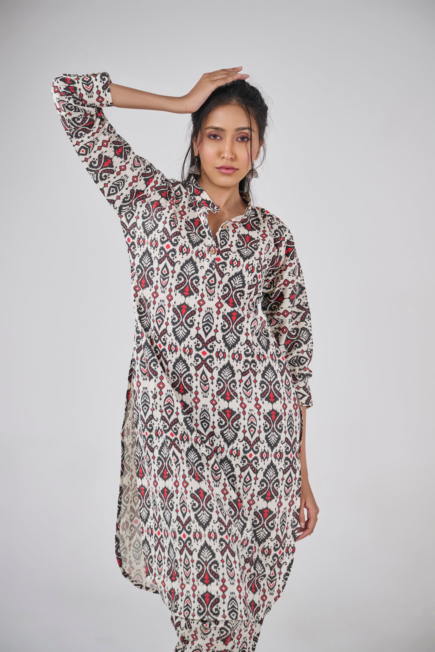 BLACK AND RED BALINESE PRINT COTTON KURTA TOP BESU INDIA