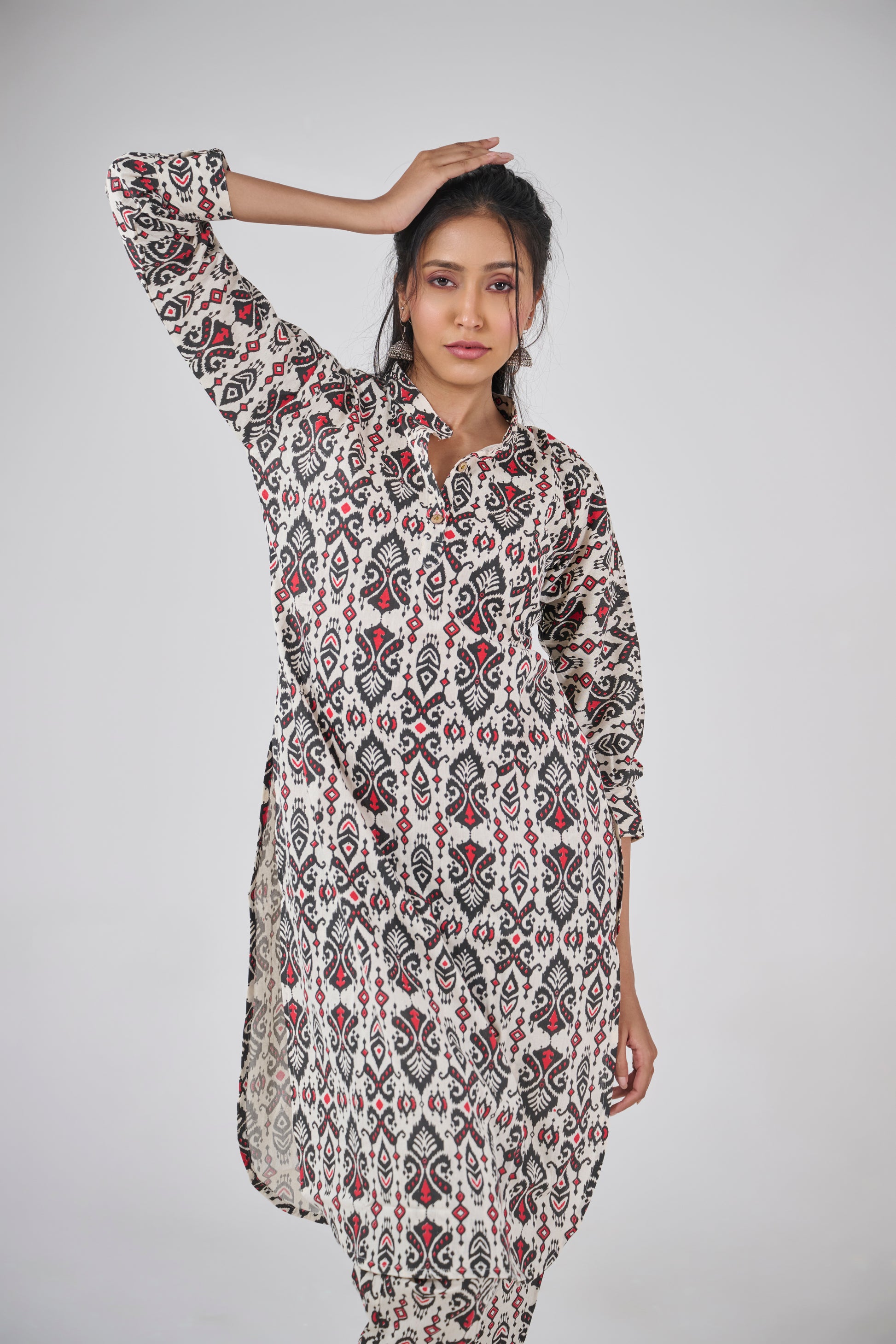 BLACK AND RED BALINESE PRINT COTTON KURTA TOP BESU INDIA