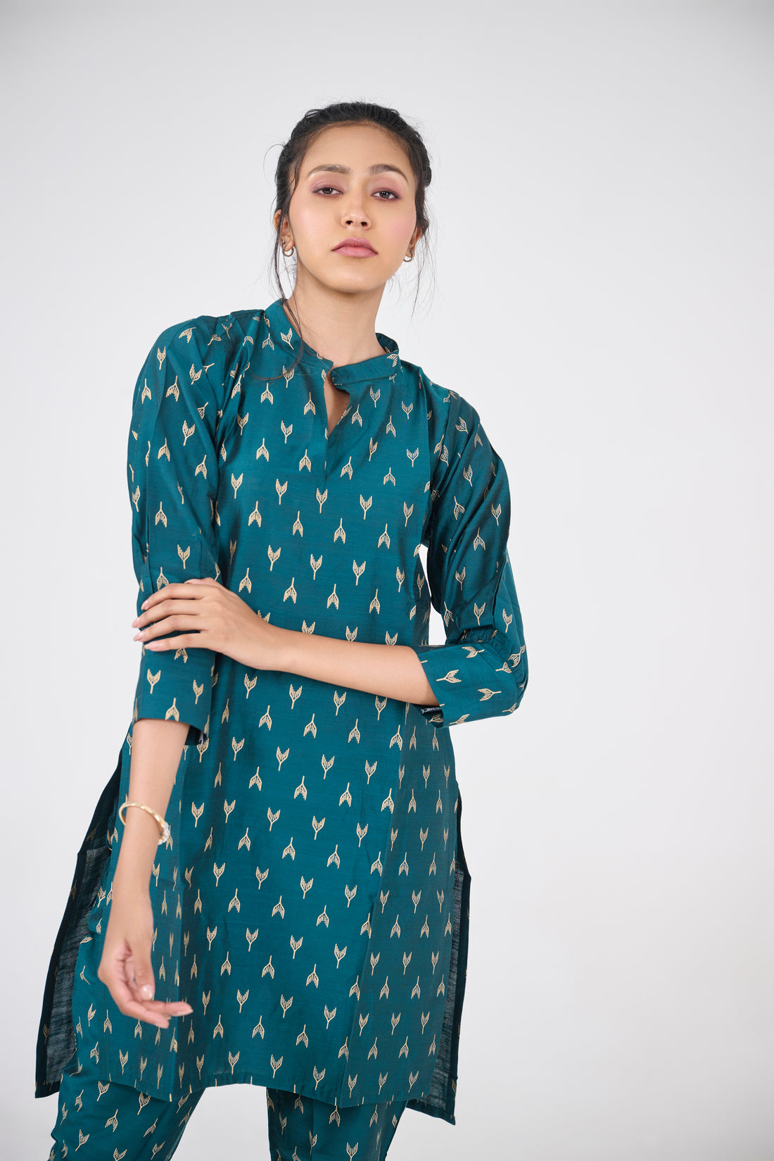 BOTTLE GREEN SLUB SILK PRINTED KURTA TOP BESU INDIA