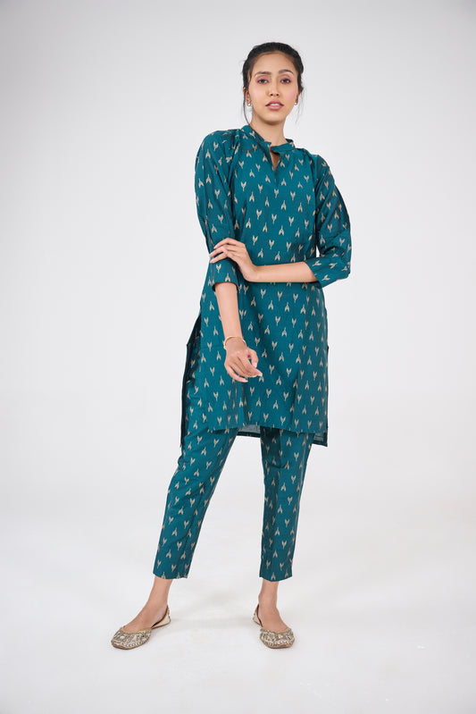 PEACOCK BLUE PRINTED CO-ORD SET BESU INDIA