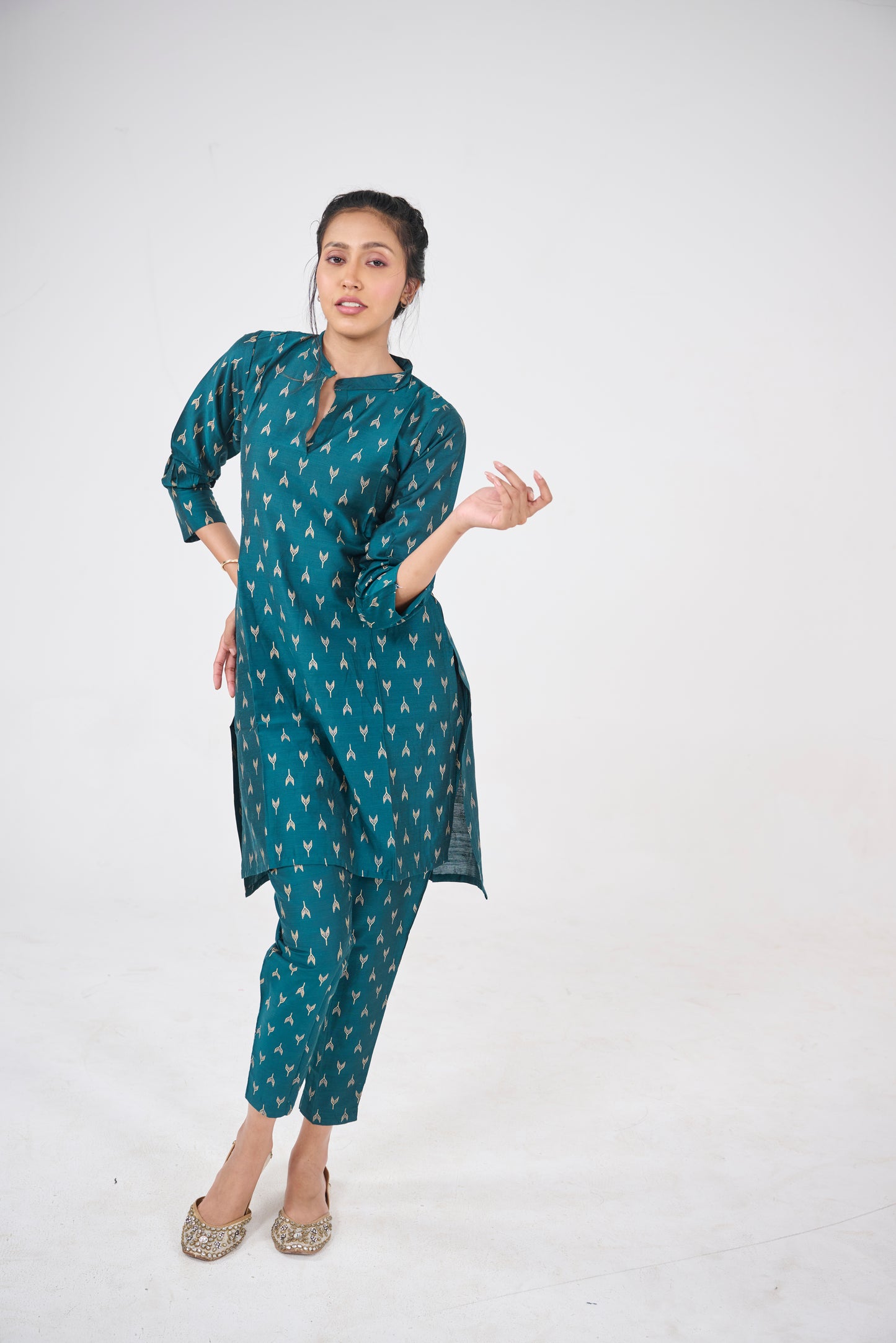 PEACOCK BLUE PRINTED CO-ORD SET BESU INDIA