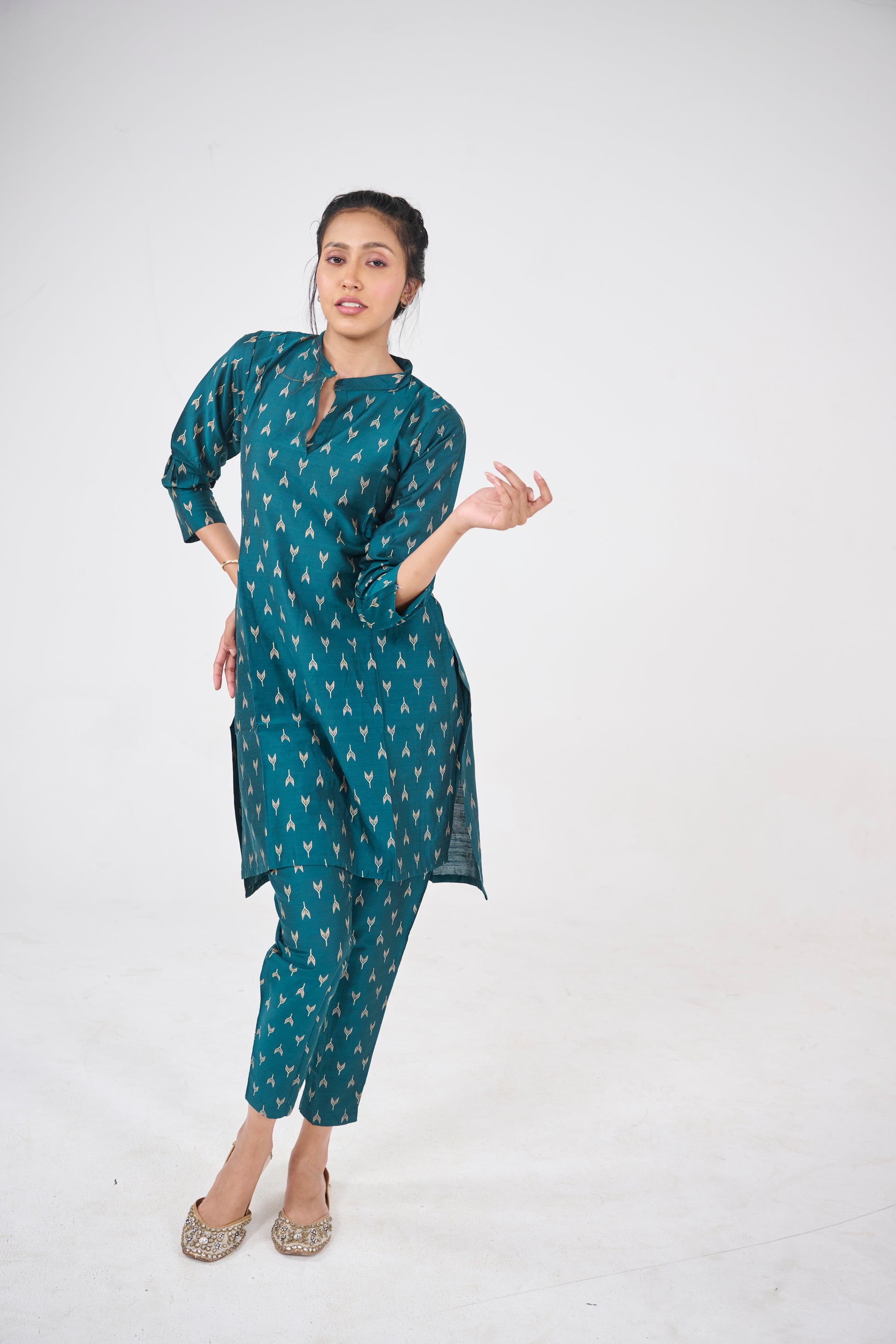 PEACOCK BLUE PRINTED CO-ORD SET BESU INDIA