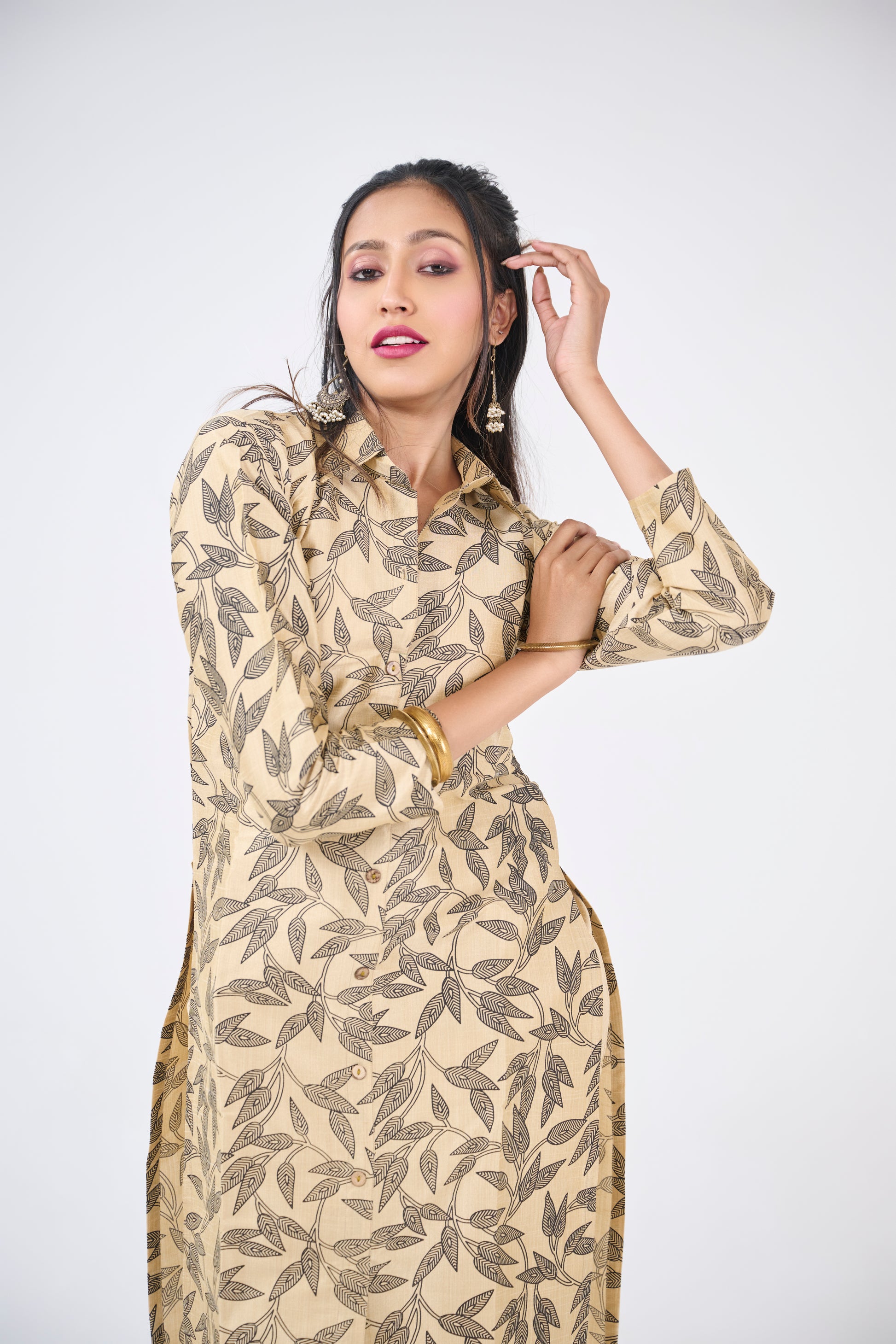 GOLD FLORAL PRINTED KURTA TOP BESU INDIA