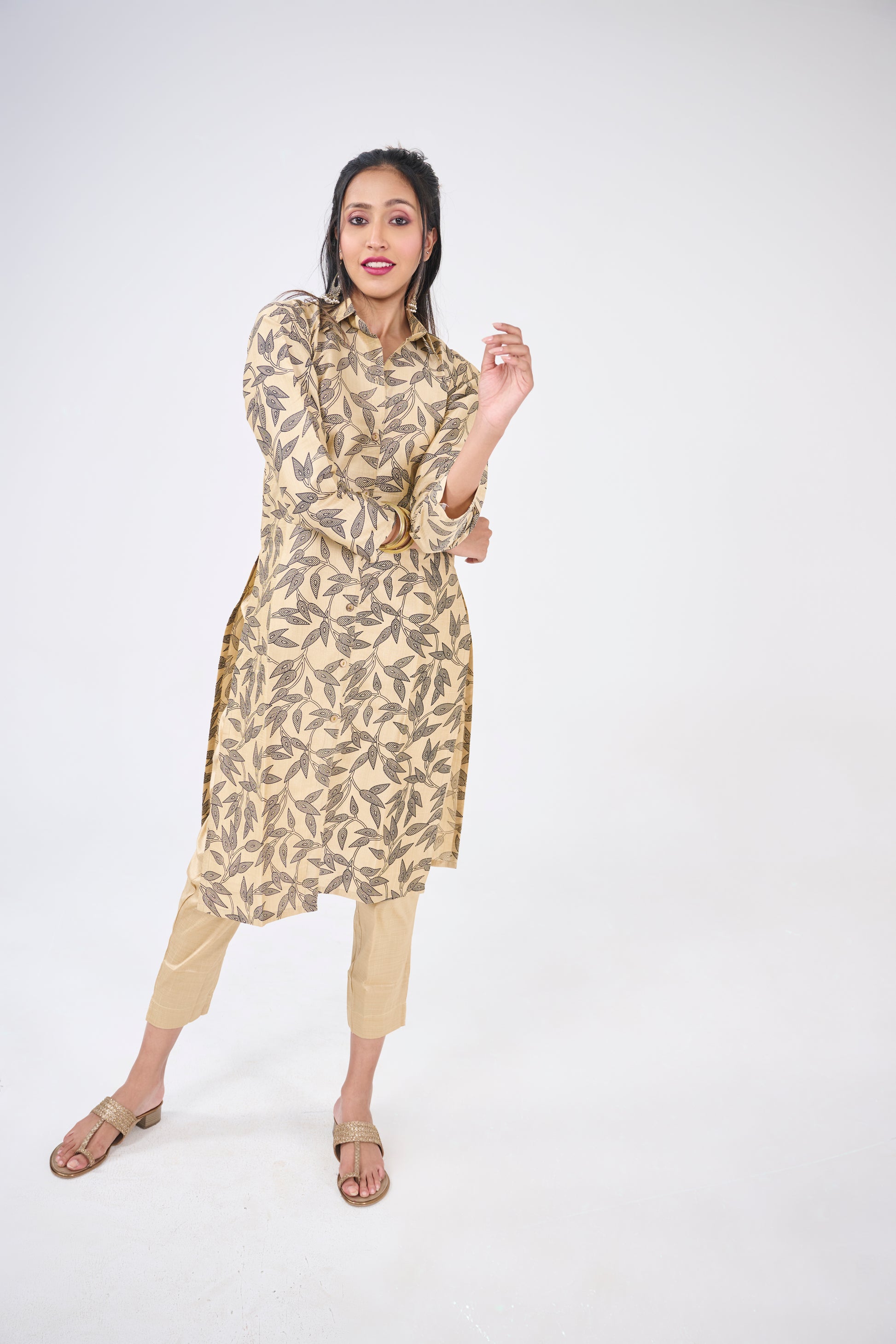 GOLD FLORAL PRINTED KURTA TOP BESU INDIA