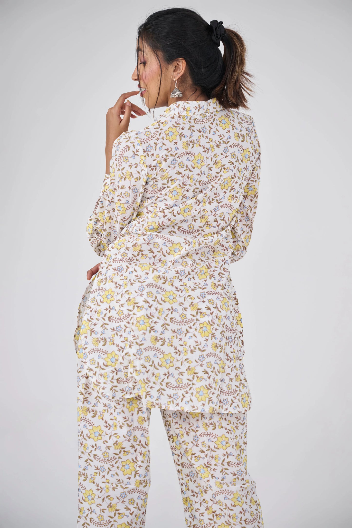 YELLOW FLORAL CO-ORD KURTA SET BESU INDIA