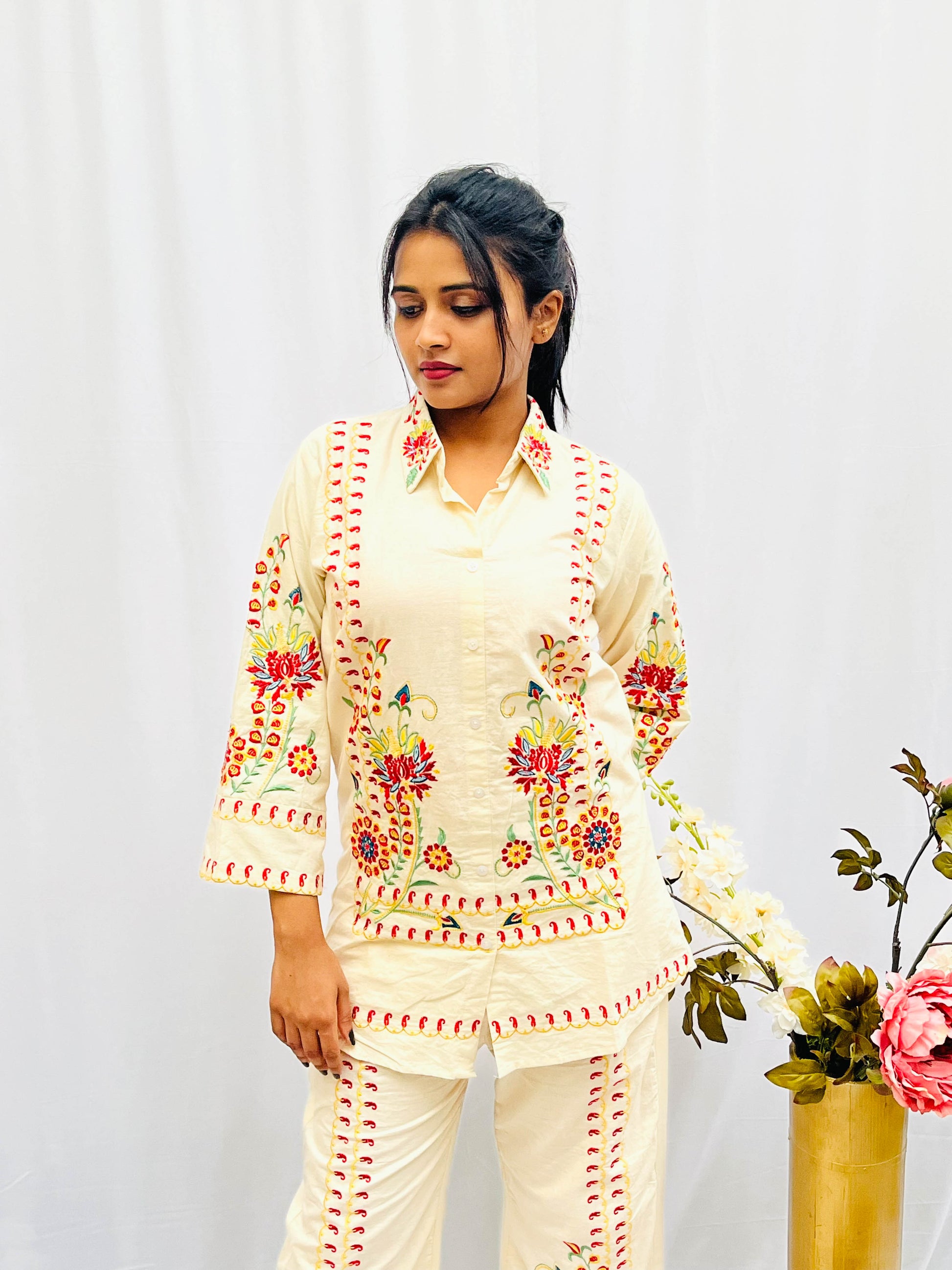 COLOURFUL THREAD EMBROIDERED KURTA SET BESU INDIA