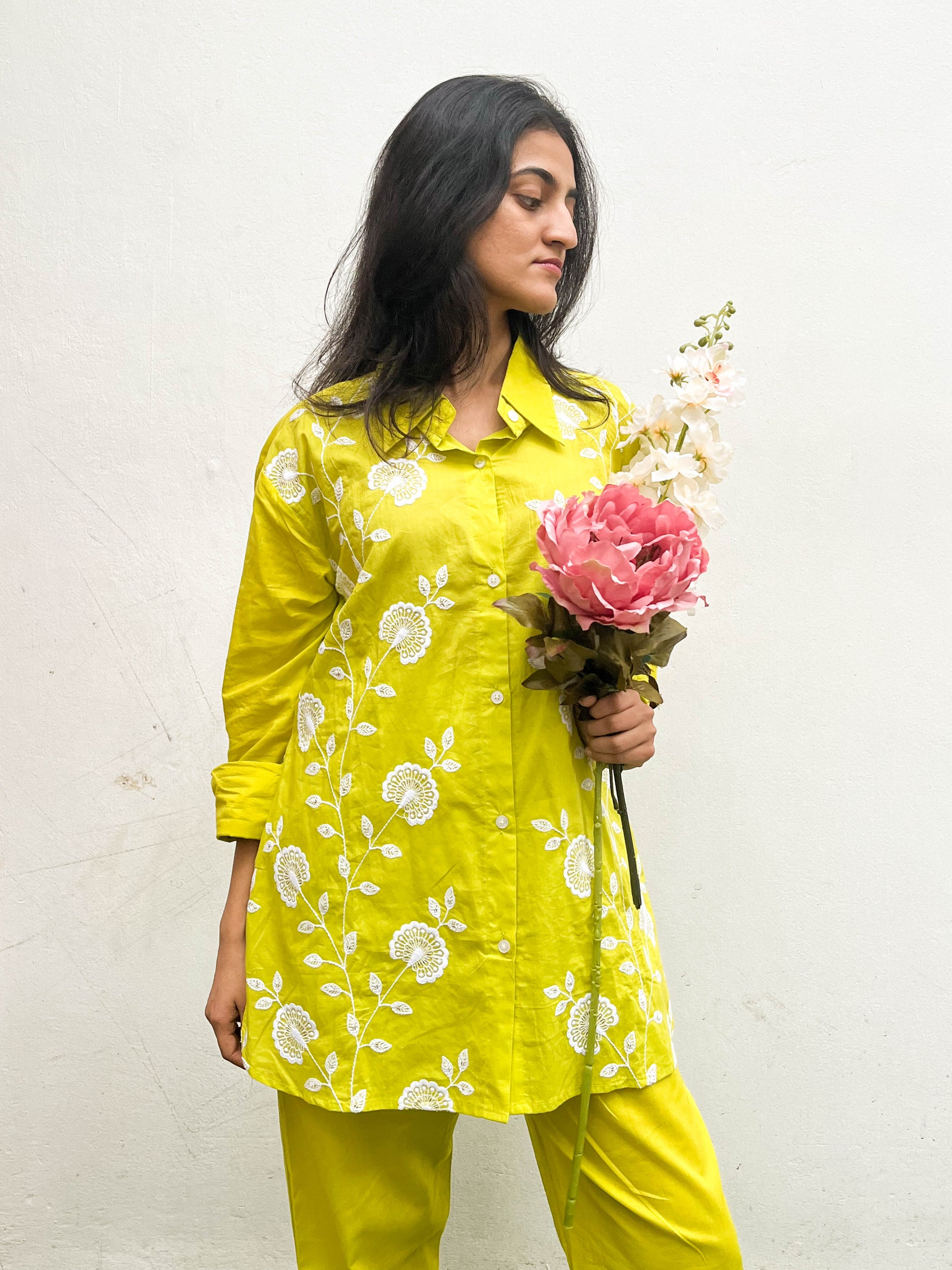 POP GREEN THREAD EMBROIDERED COTTON CO-ORD SET BESU INDIA