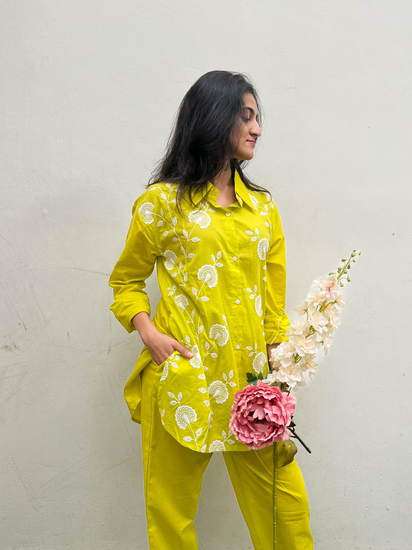 POP GREEN THREAD EMBROIDERED COTTON CO-ORD SET BESU INDIA