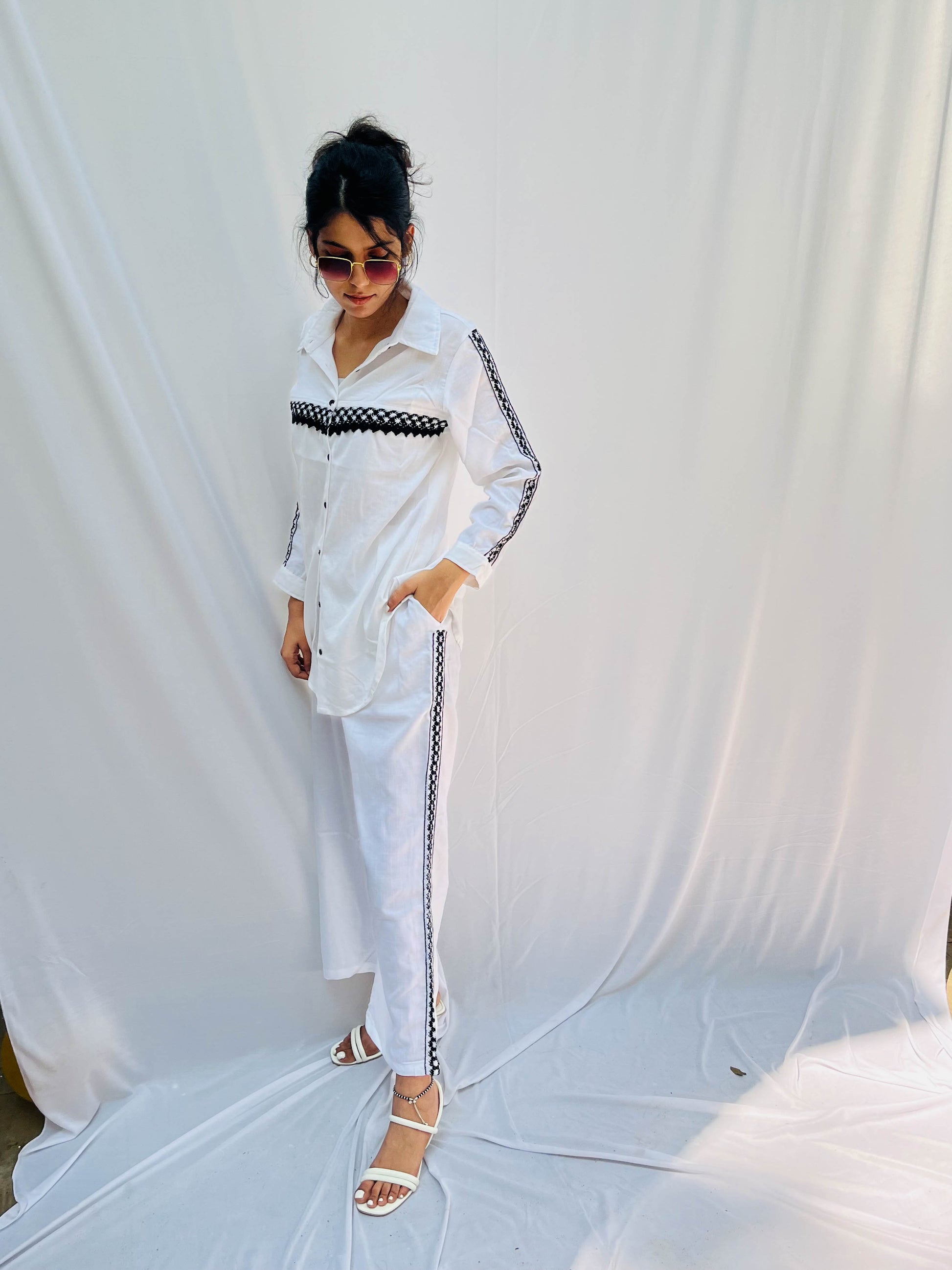 WHITE COTTON CO-ORD WITH BLACK LACE DETAILING BESU INDIA