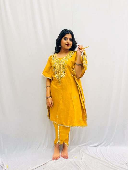 MUSTARD KAFTAN SET WITH A SMALL BAG BESU INDIA