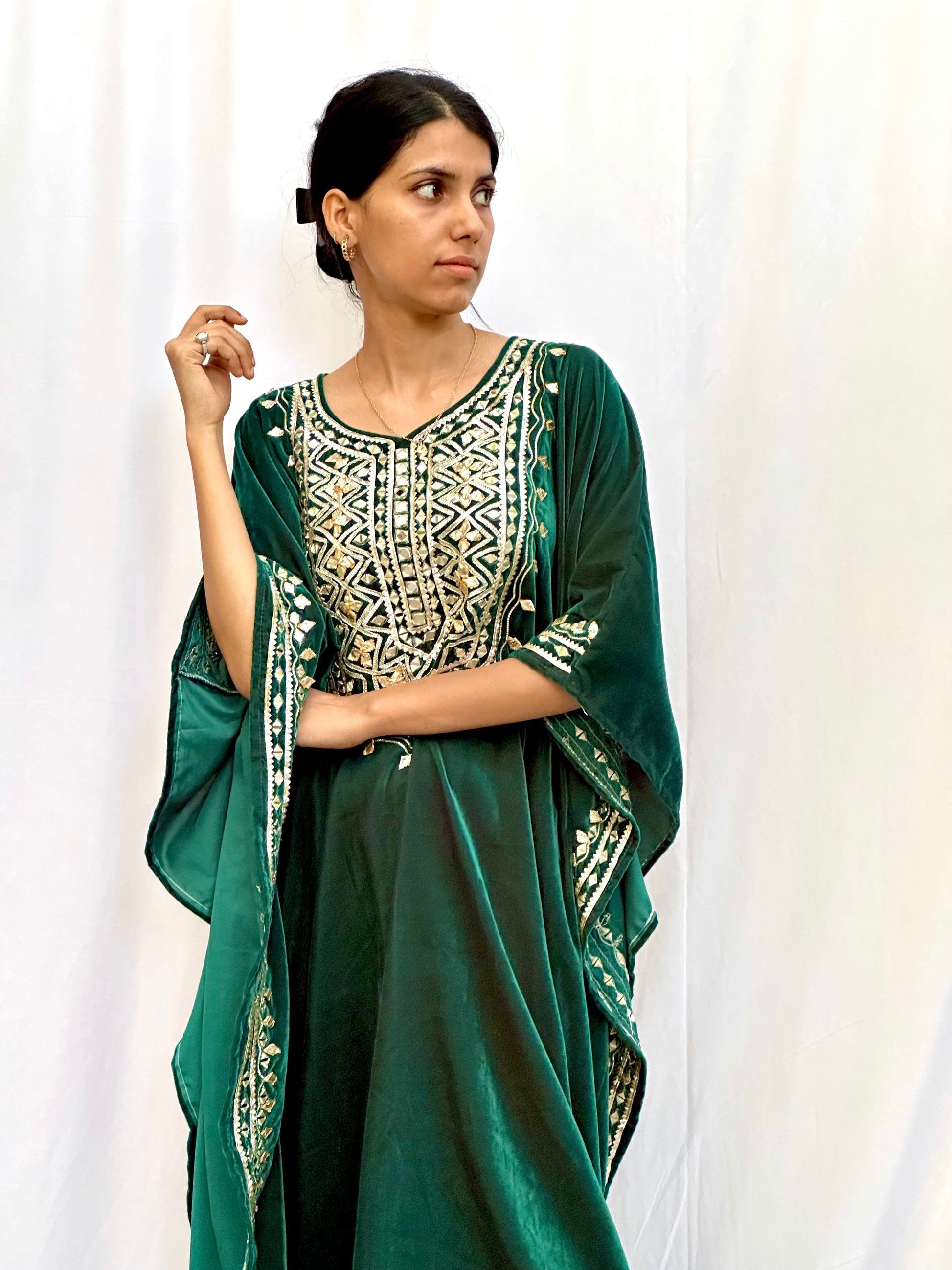 GREEN VELVET KAFTAN SET BESU INDIA