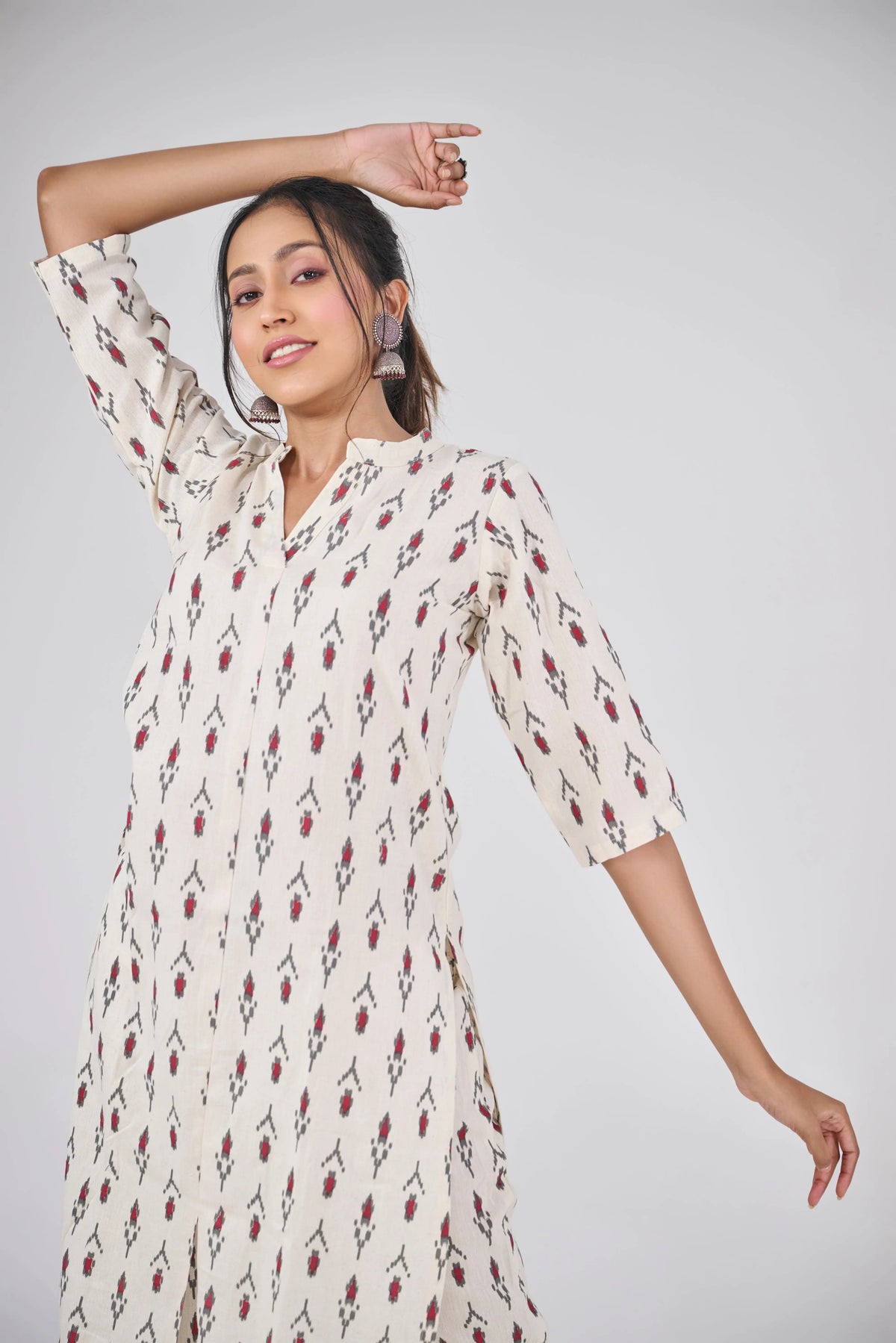 ACTOR SHRUTI PRAKASH IN OUR IKKAT PRINT COTTON KURTA SET BESU INDIA